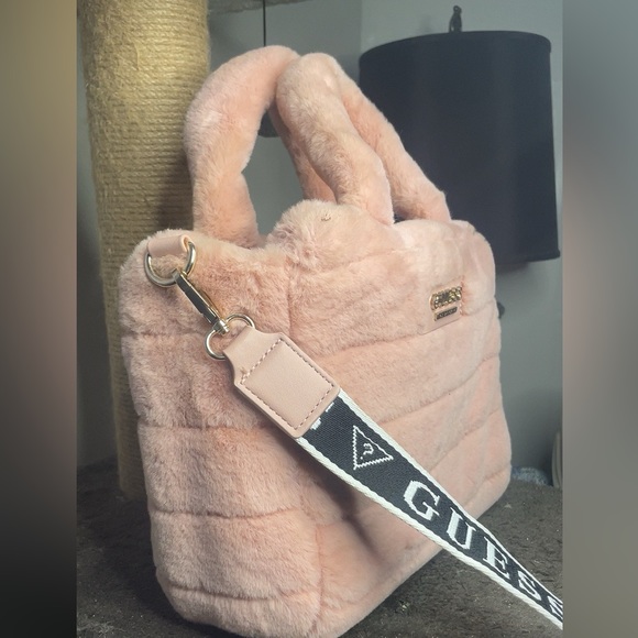 Guess Factory soft faux fur pink crossbody bag. Includes adjustable 10” strap. - Picture 2 of 6